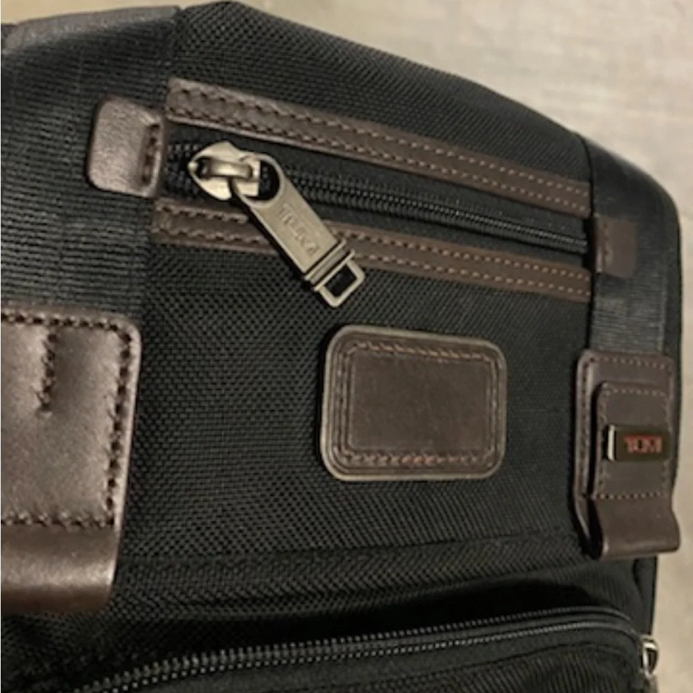 TUMI Alpha Messenger Bag